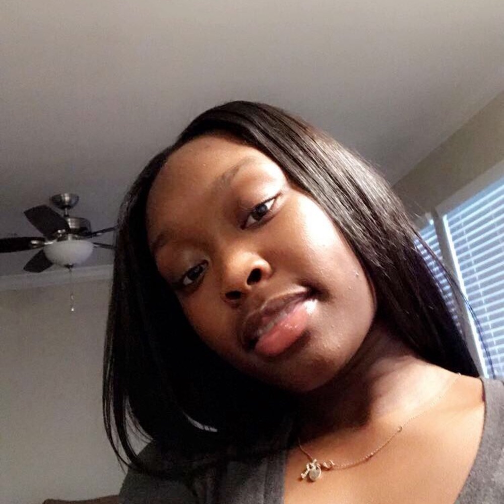 Meet your Posher, Nyla